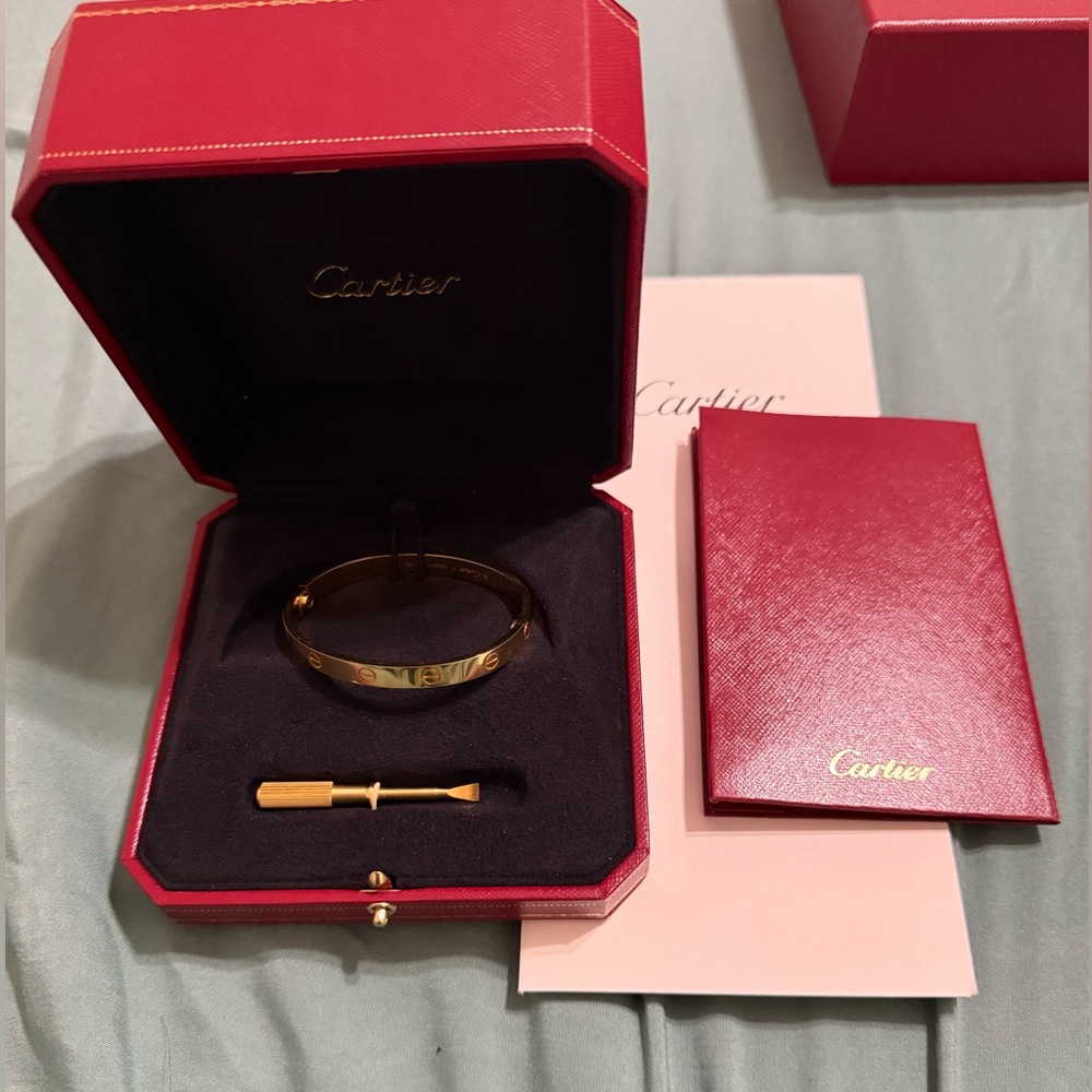 Cartier love bracelet